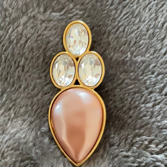 VINTAGE YSL YVES SAINT LAURENT PIN NEVER USED APPROX 2”